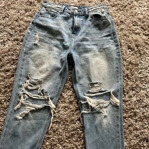 Super cute 🥰 Distressed Blue Jeans